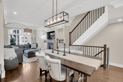 Photo 7 at 5 - 9 Powseland Crescent, West Woodbridge, Vaughan