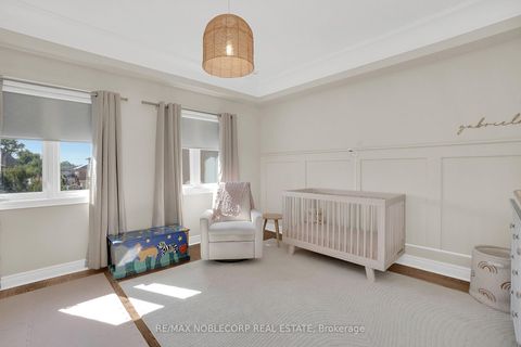 Photo 22 at 5 - 9 Powseland Crescent, West Woodbridge, Vaughan