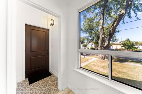 Photo 4 at 905 & 907 Glencairn Avenue, Glen Park, Toronto