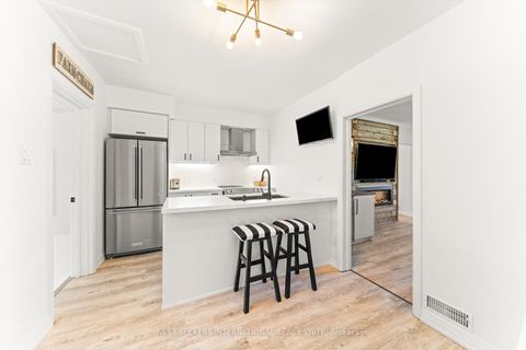 Photo 8 at 905 & 907 Glencairn Avenue, Glen Park, Toronto