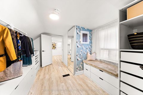 Photo 18 at 905 & 907 Glencairn Avenue, Glen Park, Toronto