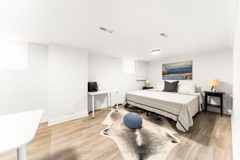 Photo 28 at 905 & 907 Glencairn Avenue, Glen Park, Toronto