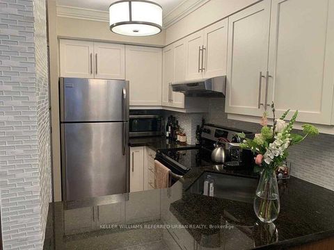 Photo 1 at 426 - 1029 King Street W, Niagara, Toronto
