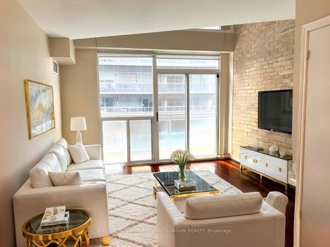 Photo 3 at 426 - 1029 King Street W, Niagara, Toronto