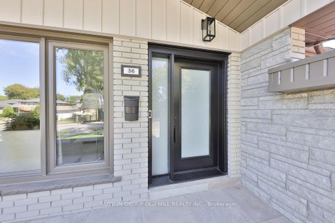 Photo 2 at 36 Laurelwood Crescent, Richview, Toronto