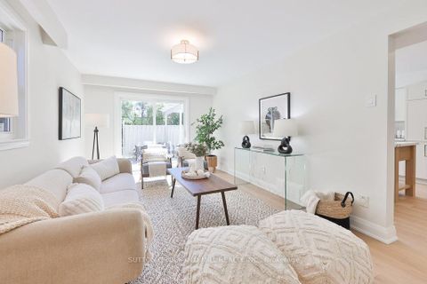 Photo 11 at 36 Laurelwood Crescent, Richview, Toronto