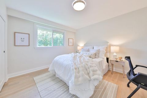 Photo 26 at 36 Laurelwood Crescent, Richview, Toronto