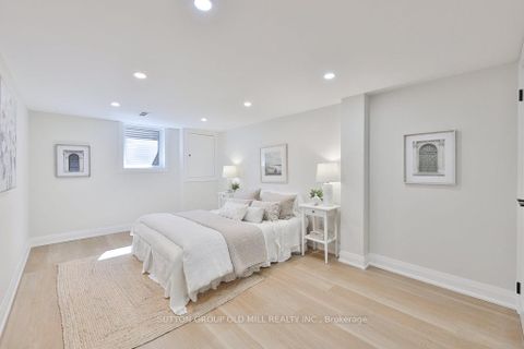 Photo 36 at 36 Laurelwood Crescent, Richview, Toronto