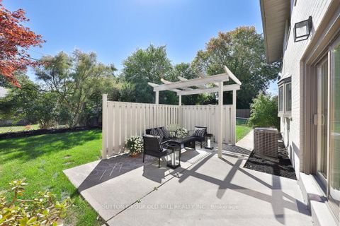 Photo 44 at 36 Laurelwood Crescent, Richview, Toronto