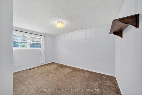 Photo 27 at 90 Golf Links Drive, Aurora Highlands, Aurora