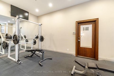 Photo 24 at 722 - 438 Richmond Street W, Waterfront Communities C1, Toronto