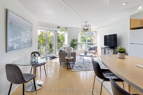 Photo 3 at 201 - 550 Queens Quay W, Waterfront Communities C1, Toronto