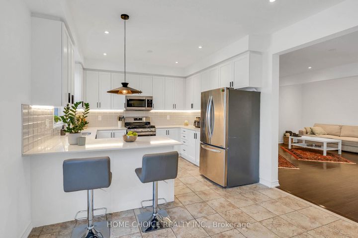 Photo 13 at 328 Rita's Avenue N, Summerhill Estates, Newmarket