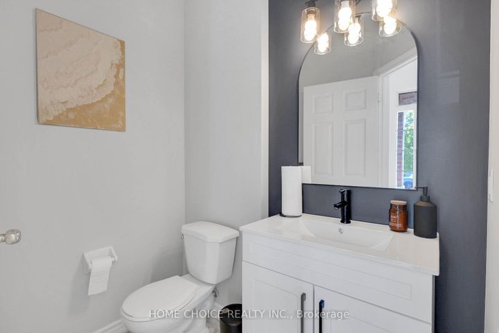 Photo 18 at 328 Rita's Avenue N, Summerhill Estates, Newmarket