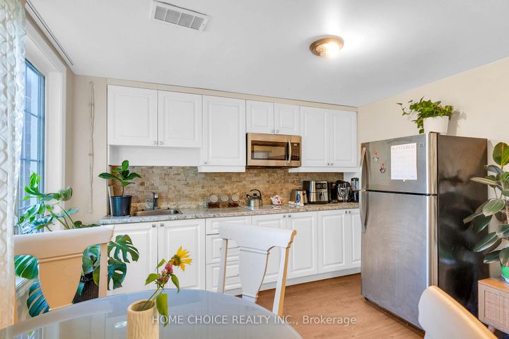 Photo 39 at 328 Rita's Avenue N, Summerhill Estates, Newmarket