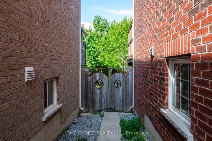 Photo 45 at 328 Rita's Avenue N, Summerhill Estates, Newmarket