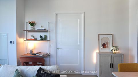 Photo 13 at 3219 - 50 Dunfield Avenue, Mount Pleasant West, Toronto