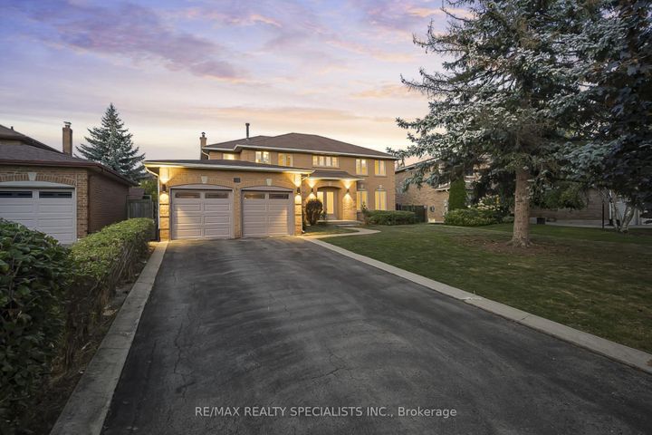 Photo 0 at 24 Whitmore Court, Heart Lake West, Brampton