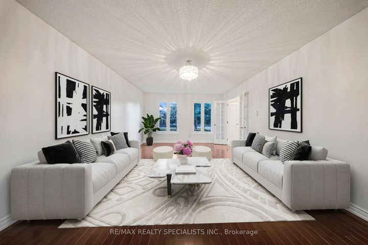 Photo 2 at 24 Whitmore Court, Heart Lake West, Brampton