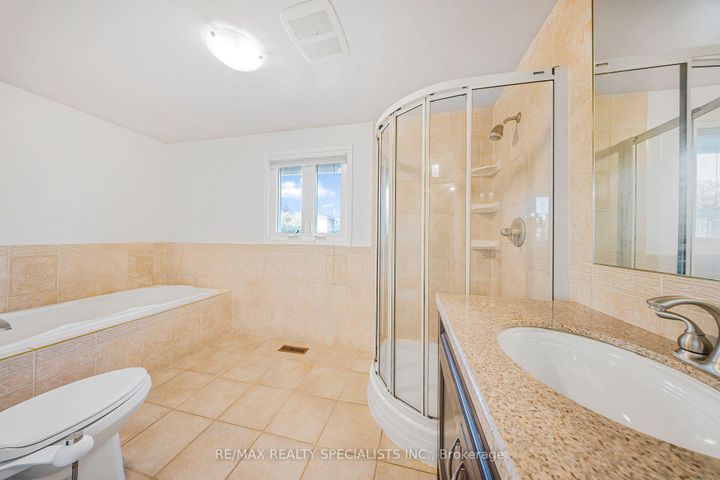 Photo 16 at 24 Whitmore Court, Heart Lake West, Brampton