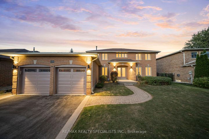 Photo 23 at 24 Whitmore Court, Heart Lake West, Brampton