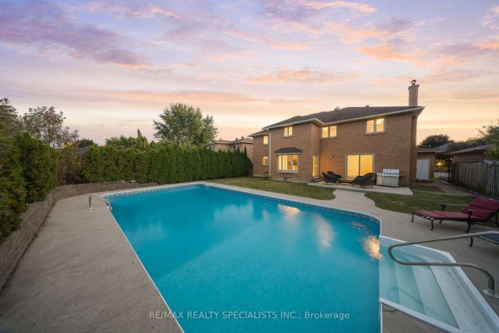 Photo 24 at 24 Whitmore Court, Heart Lake West, Brampton