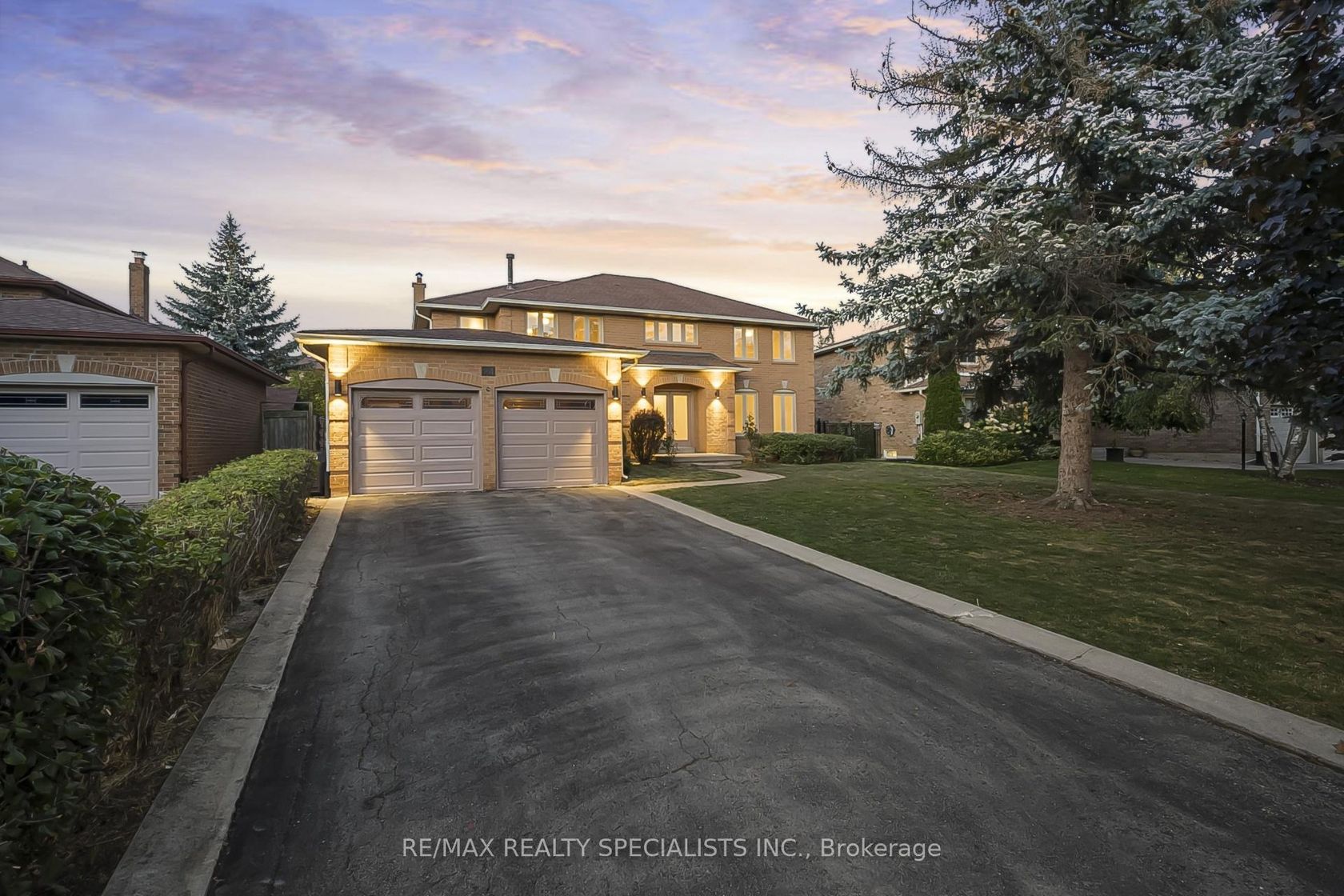 24 Whitmore Court, Heart Lake West, Brampton 2