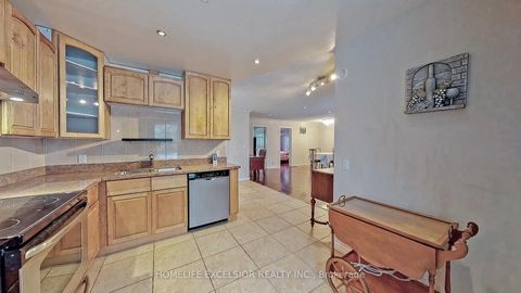 Photo 13 at 249 Palmer Avenue, Harding, Richmond Hill