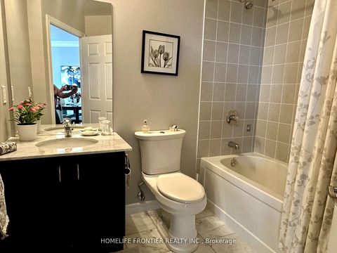 Photo 3 at 903 - 1135 Royal York Road, Humber Valley, Toronto