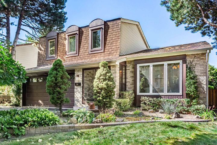 Photo 2 at 16 Marchmount Crescent, Central Park, Brampton