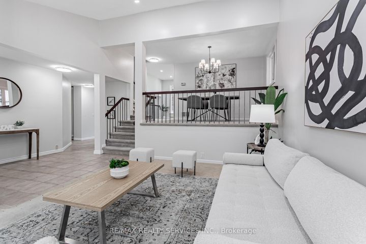 Photo 9 at 16 Marchmount Crescent, Central Park, Brampton