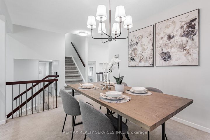 Photo 14 at 16 Marchmount Crescent, Central Park, Brampton