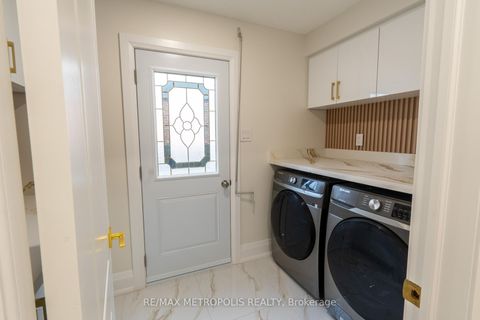 Photo 11 at 48 Knockbolt Crescent, Agincourt North, Toronto