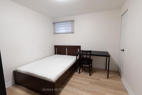 Photo 28 at 48 Knockbolt Crescent, Agincourt North, Toronto Photo 28 at 48 Knockbolt Crescent, Agincourt North, Toronto