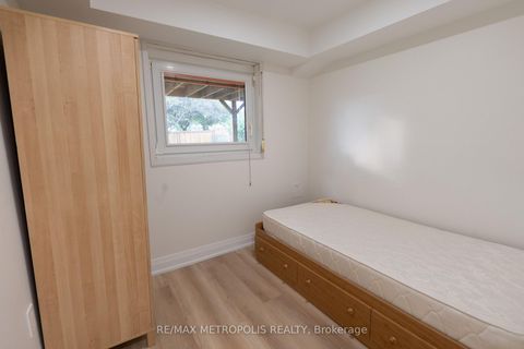 Photo 34 at 48 Knockbolt Crescent, Agincourt North, Toronto