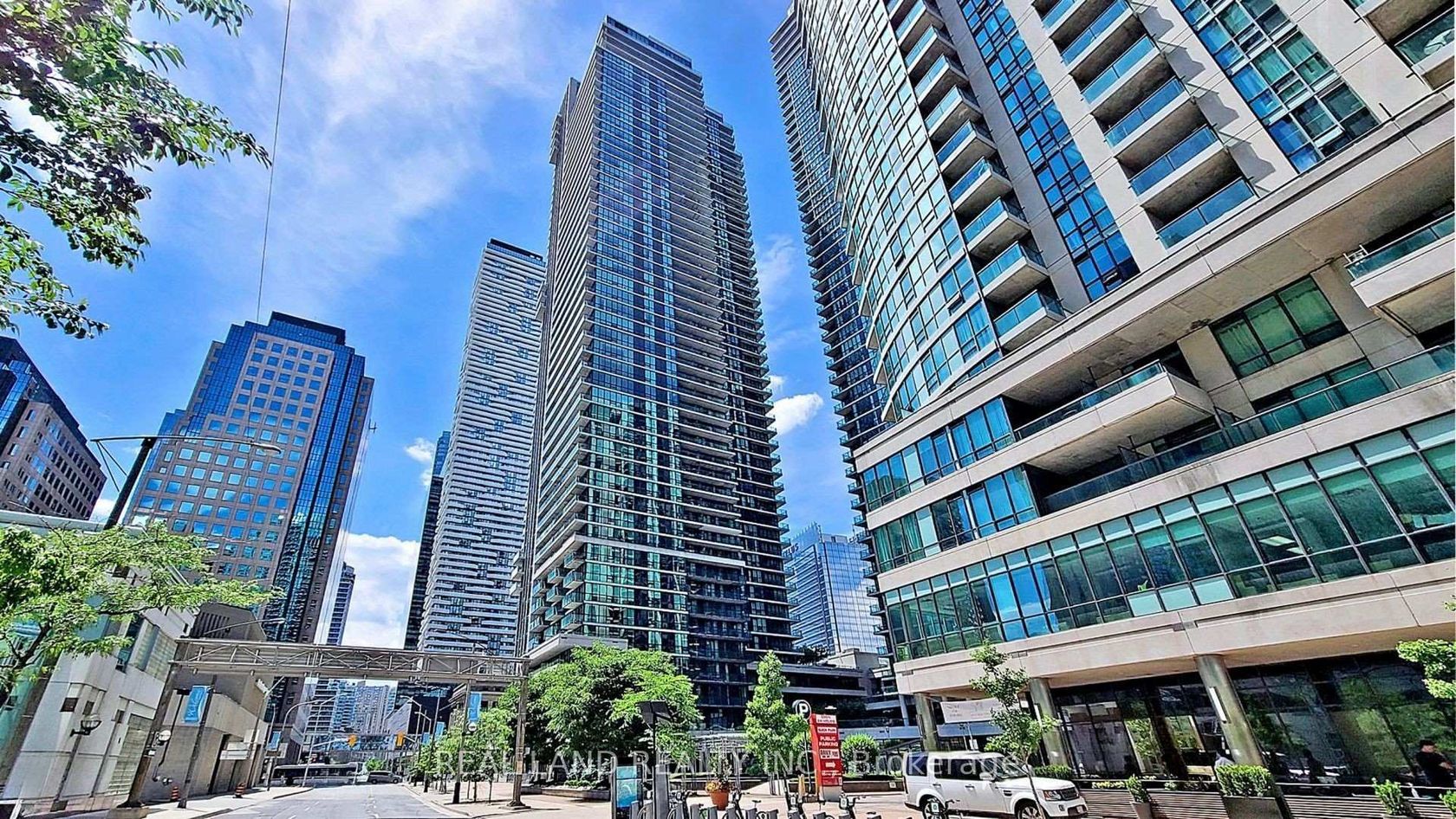 1908 - 33 Bay Street, Waterfront Communities C1, Toronto 