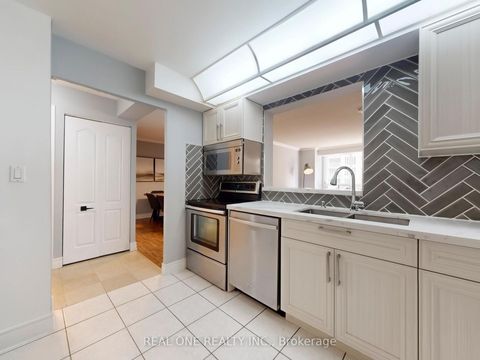 Photo 9 at 617 - 5418 Yonge Street, Willowdale West, Toronto
