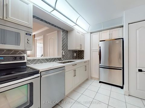 Photo 10 at 617 - 5418 Yonge Street, Willowdale West, Toronto