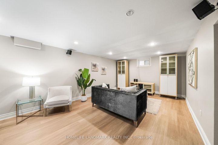 Photo 27 at 11 Jondan Crescent, Royal Orchard, Markham