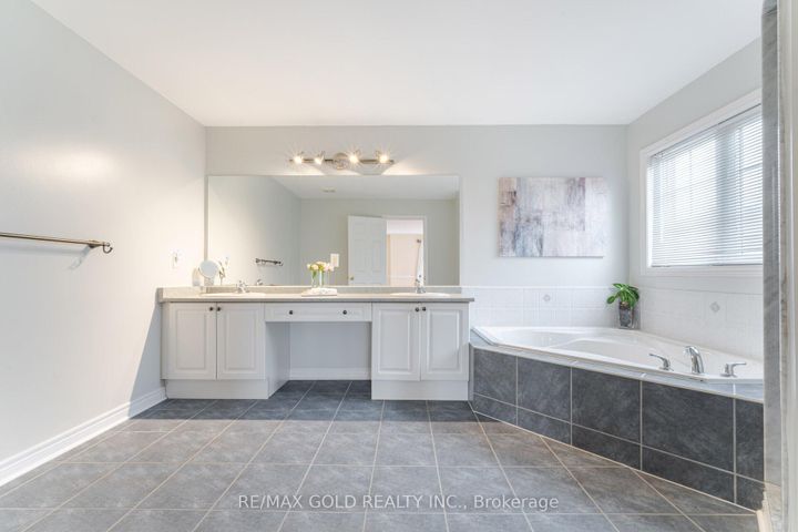 Photo 22 at 16 Larkberry Road, Credit Valley, Brampton