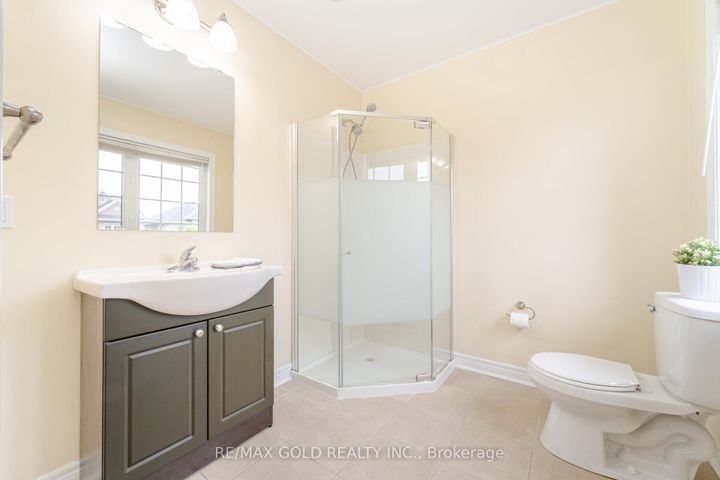 Photo 25 at 16 Larkberry Road, Credit Valley, Brampton