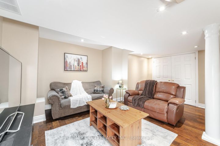 Photo 35 at 16 Larkberry Road, Credit Valley, Brampton