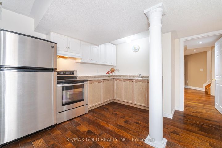 Photo 37 at 16 Larkberry Road, Credit Valley, Brampton