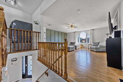 Photo 11 at 32 BLACK WILLOW Drive, Holly, Barrie