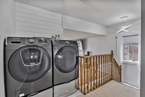 Photo 15 at 32 BLACK WILLOW Drive, Holly, Barrie