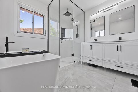 Photo 29 at 32 BLACK WILLOW Drive, Holly, Barrie