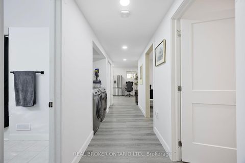 Photo 32 at 32 BLACK WILLOW Drive, Holly, Barrie