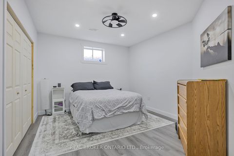 Photo 33 at 32 BLACK WILLOW Drive, Holly, Barrie