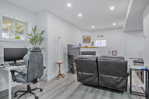 Photo 38 at 32 BLACK WILLOW Drive, Holly, Barrie