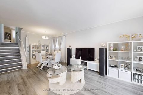 Photo 4 at 46 Budworth Drive, West Hill, Toronto
